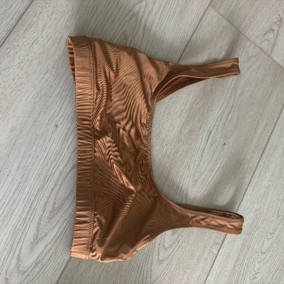 Skims Bikini Top - Picture 1 of 2